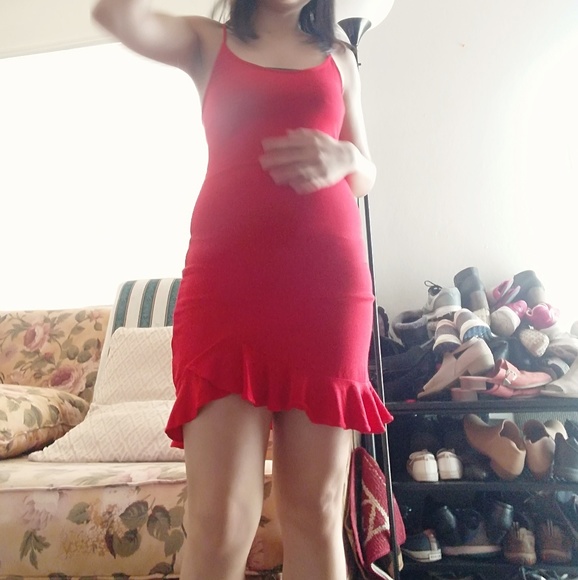 Ruffle hem dress - Picture 3 of 4